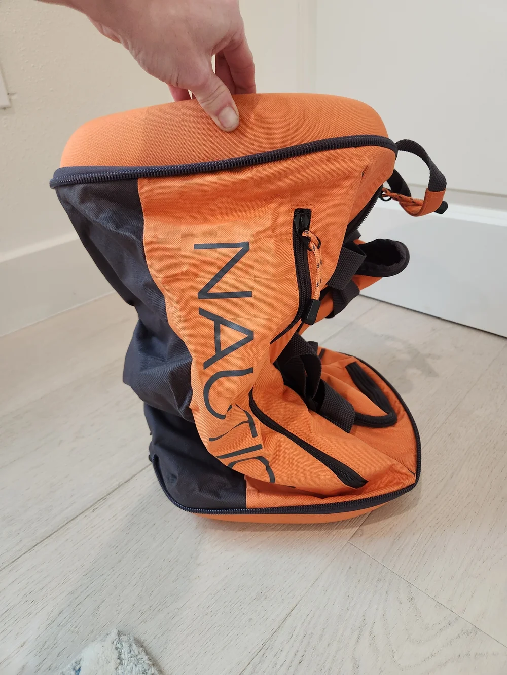 Nautica Duffle Bag Collapsable Orange Embossed Sail Logo Hard Clam Shell Case